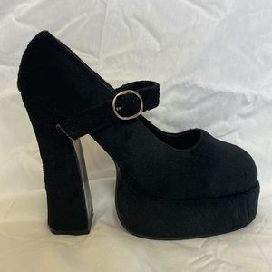 Vintage Morbid Thread Mary Jane Heels